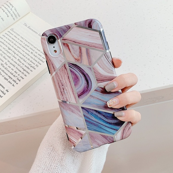 Accessories - NEW iPhone 11/Pro/Max/XR/8/Plus Electroplate case